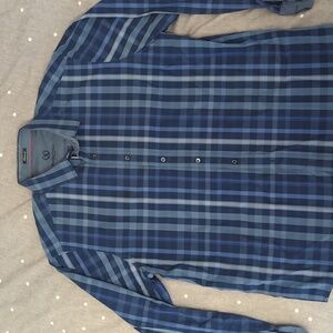 Bigatchi UOMO Large button down- Large